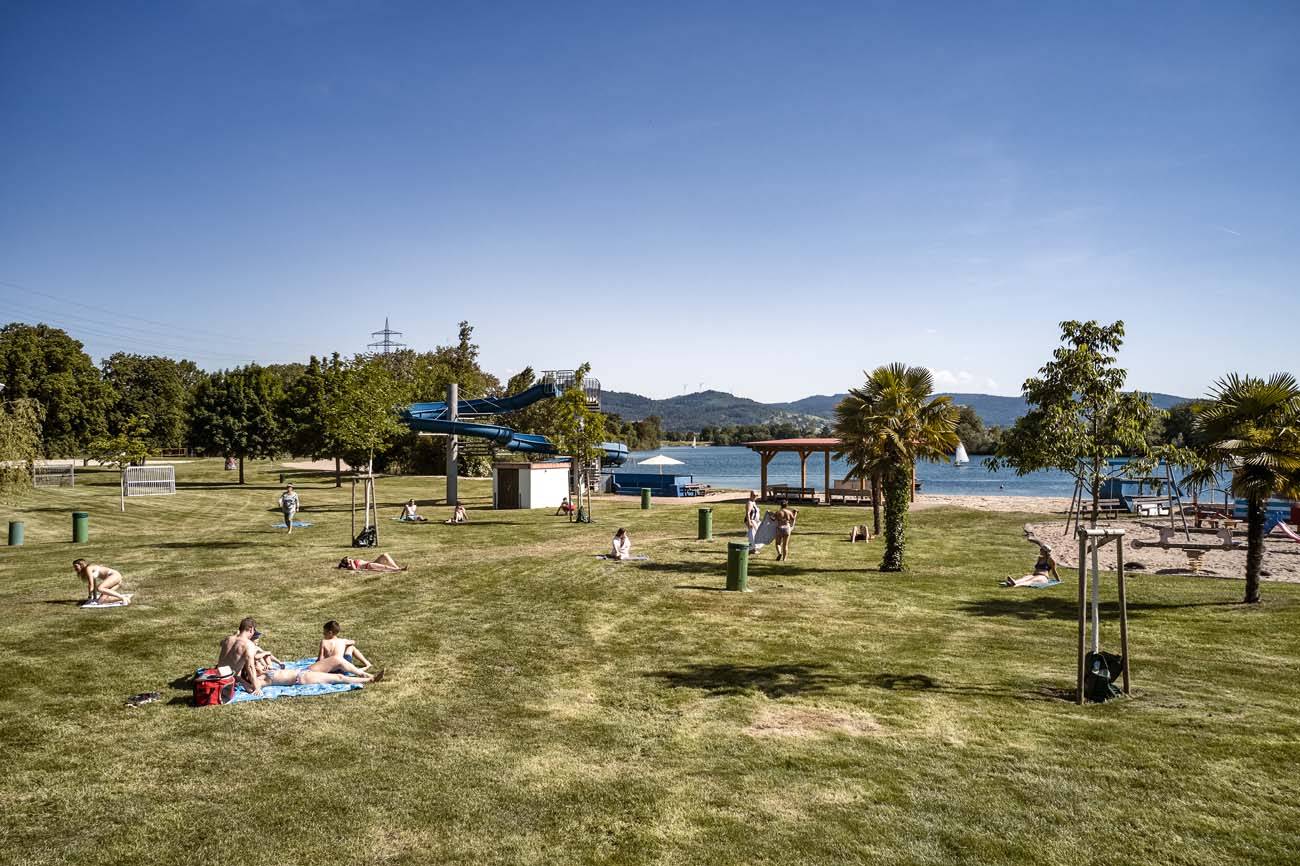 Wiese im Strandbad